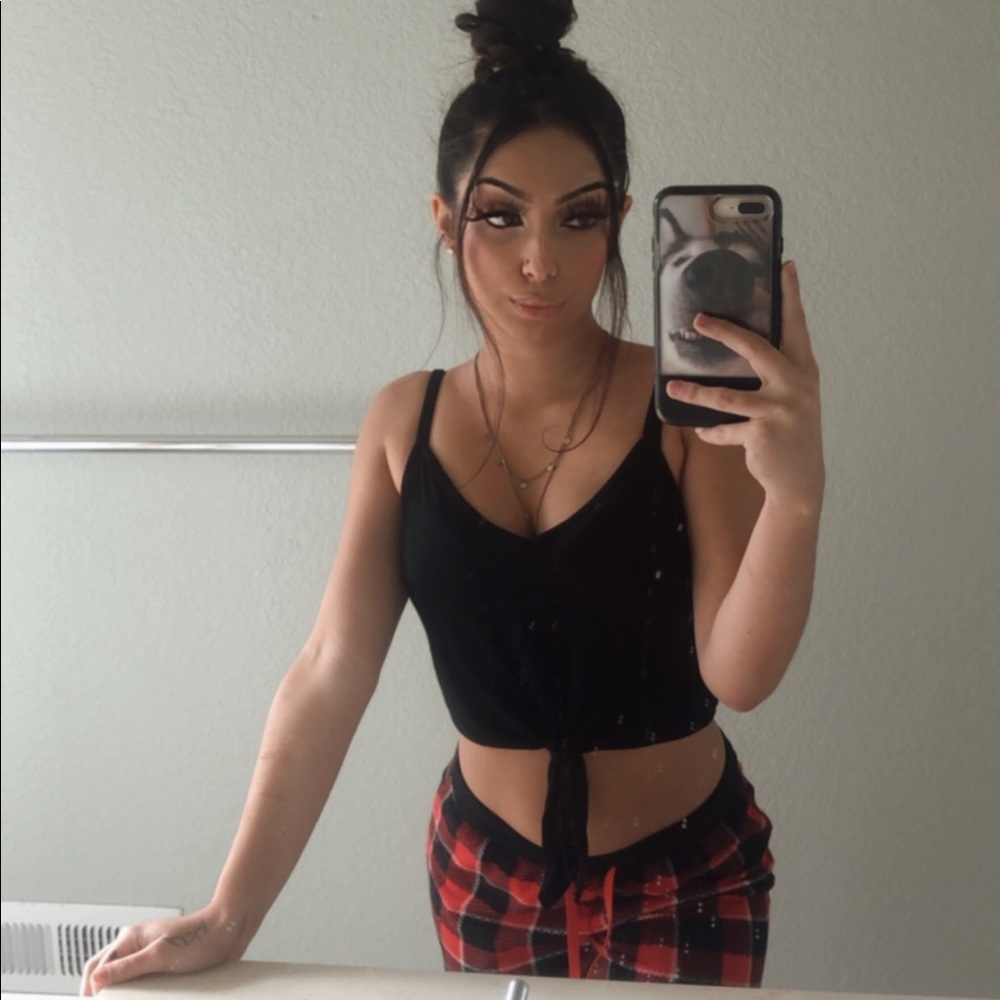 Black crop top